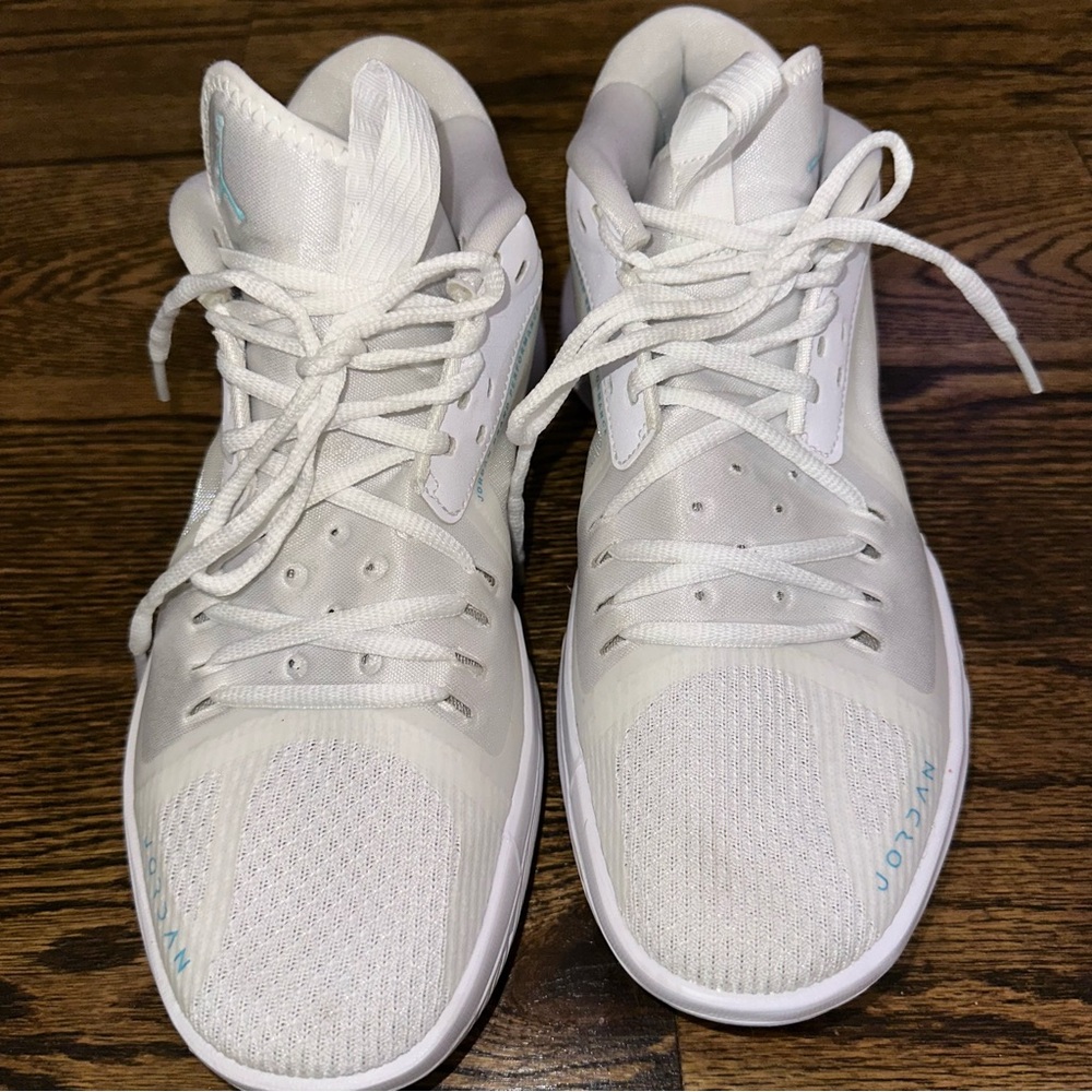 Jordan Zoom Separate 'White Bleached Aqua’ size 8